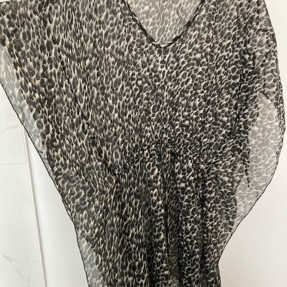 Leopard print cover up - Picture 2 of 4